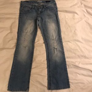 Ubfree distressed jeans
